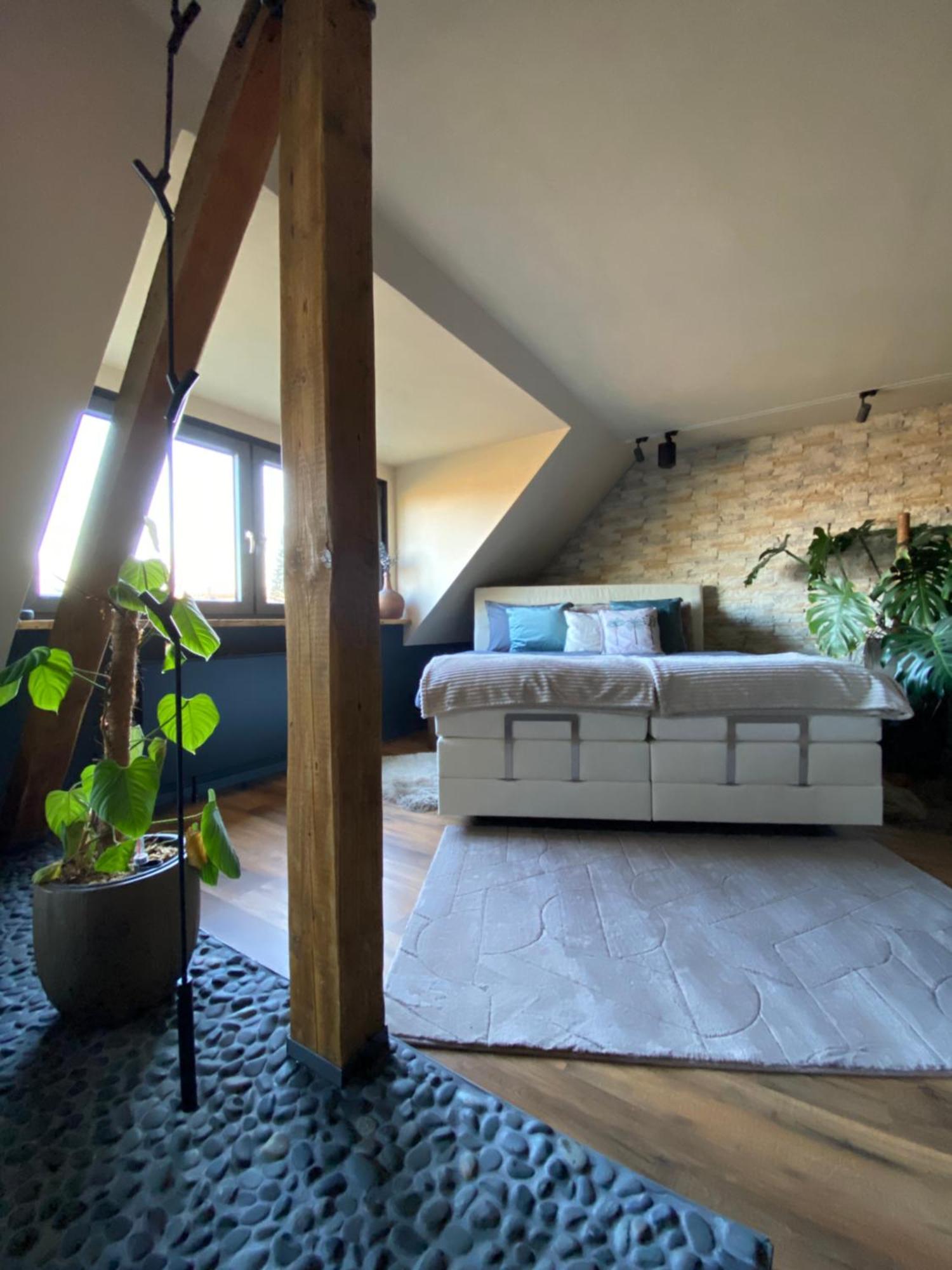 Private Wellness Suiten Mit Whirlpool Essen Esterno foto
